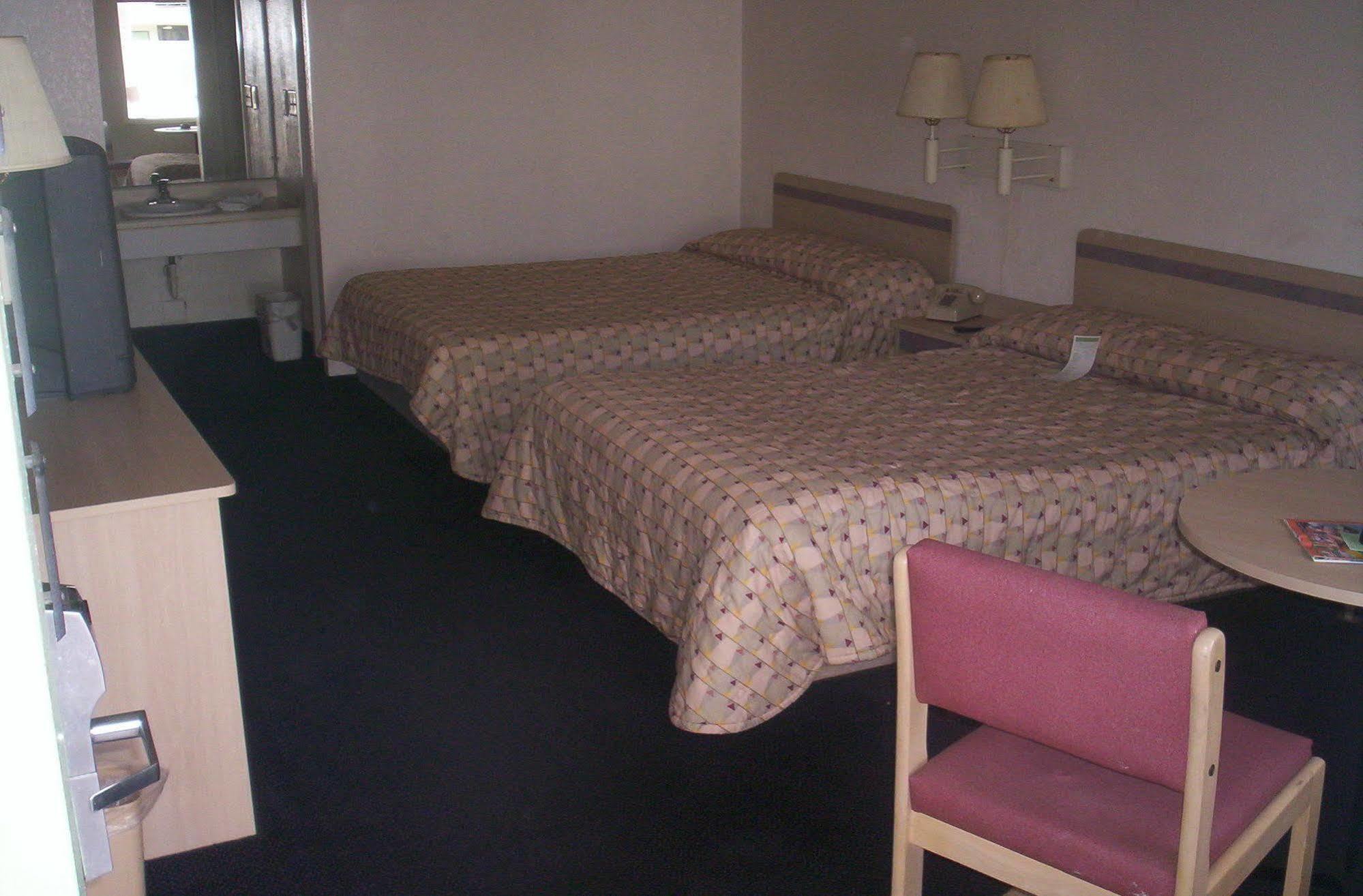 Oyo Hotel New Port Richey Gulf Beach Us 19 Exterior photo